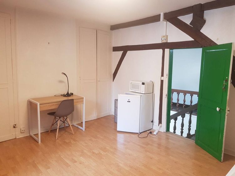 Room 9