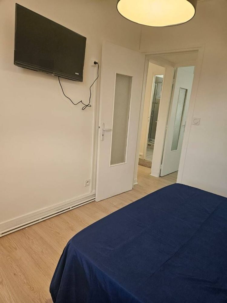 Room 2